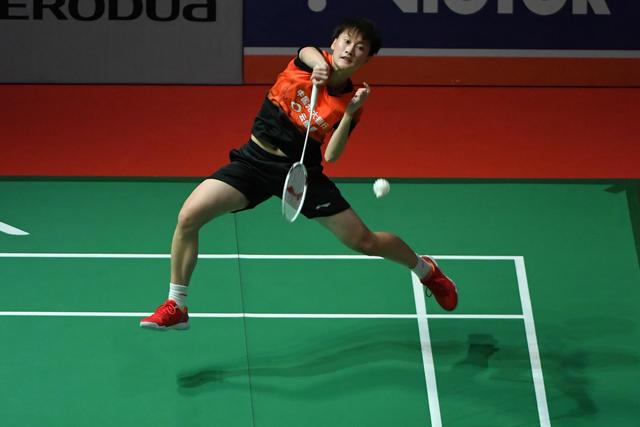 层显然也在 层显然也在