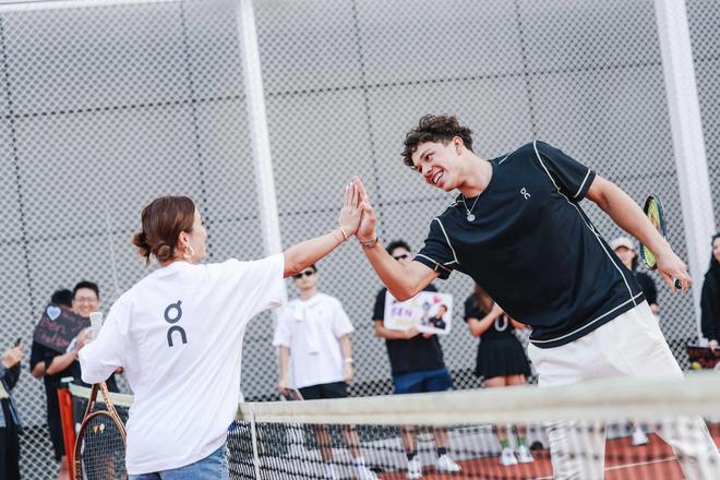 不仅仅是个 不仅仅是个